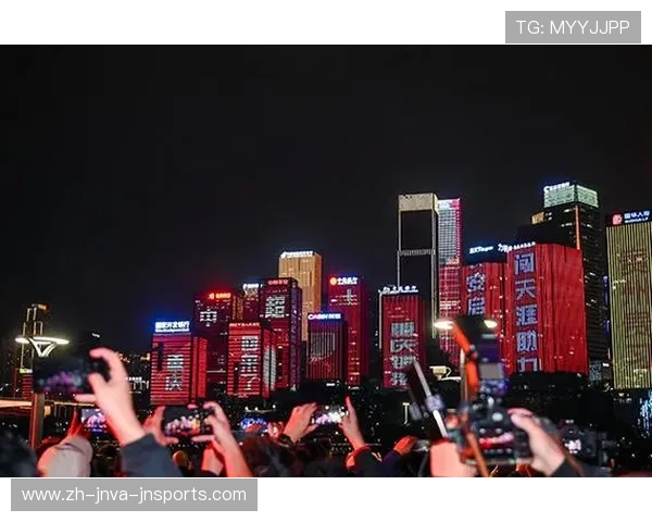 长江涛声伴中超重庆主场的特殊足球文化